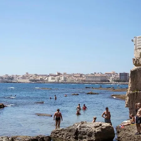 Διαμέρισμα Habibi Al Mare *